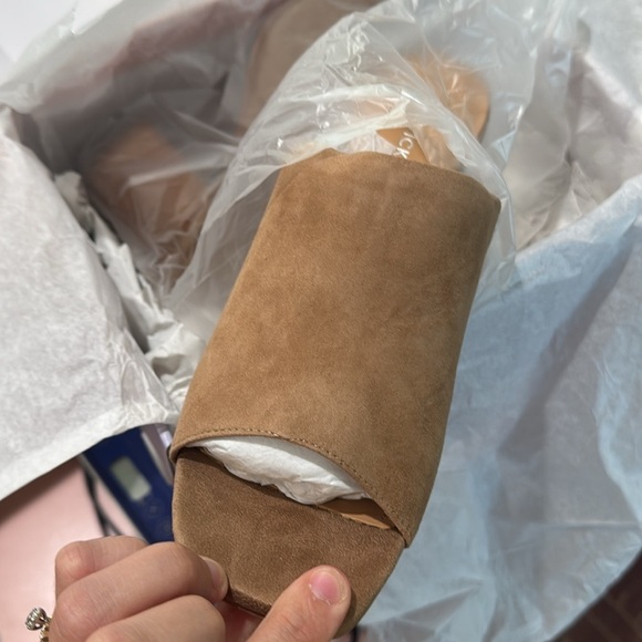 Lisa Vicky Cognac Suede Open Toe Heeled Sandal Tan Size 9M - Picture 4 of 4